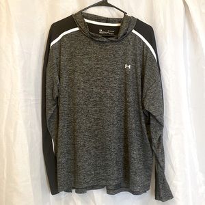 Under Armour Light-Weight Hooded Top